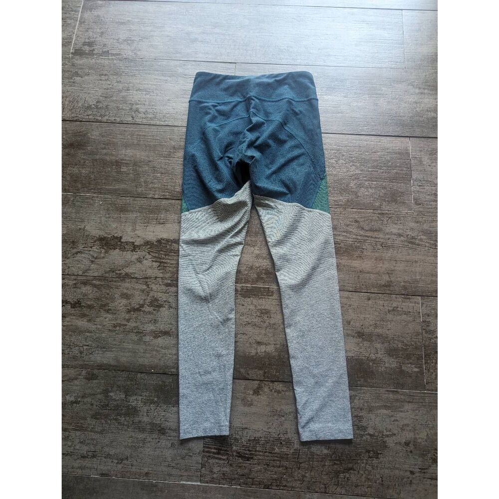 OUTDOOR VOICES Colorblock Leggings - Picture 2 of 4